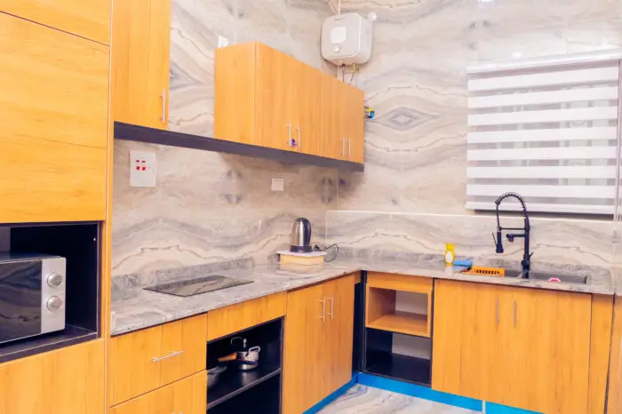 Modern kitchen in serviced short stay apartment Kubwa